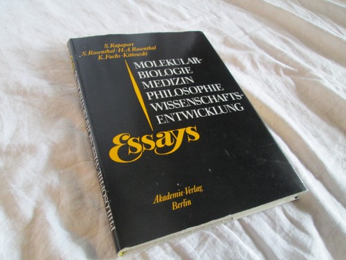 Essays - ,